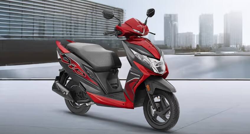 Top 5 Scooters: இந்தியாவின் டாப் 5 ஸ்கூட்டர்ஸ் லிஸ்ட் இதுதான்.. மைலேஜ், விலை, தரம் எப்படி?