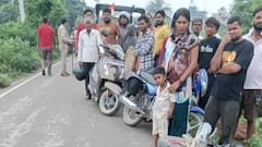 ग्रेटर नोएडा में कार और बाइक की भीषण भिड़ंत, दर्दनाक सड़क हादसे में 4 नाबालिग दोस्तों की मौत