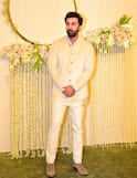 From Vicky Kaushal To Sidharth Malhotra: B-Town Men Serve Ganesh Chaturthi Ethnic Fashion Goals