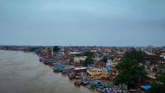 Varanasi News: सावधान ! एक बार फिर वाराणसी में बढ़ने लगा गंगा का जलस्तर, जानें- अभी के हालात