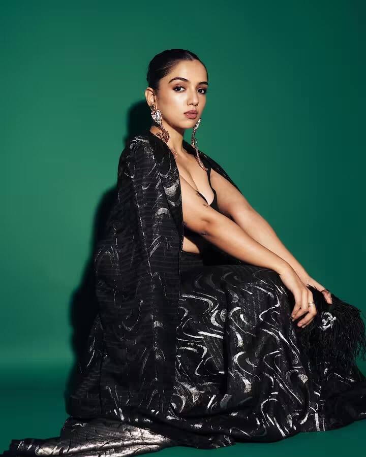 'ओ माय फ्रेंड गणेशा' सिनेमातल्या छोट्या 'आशु'ची भूमिका साकारणाऱ्या चिमुकलीचं नाव आहे, 'अहसास चन्ना'.