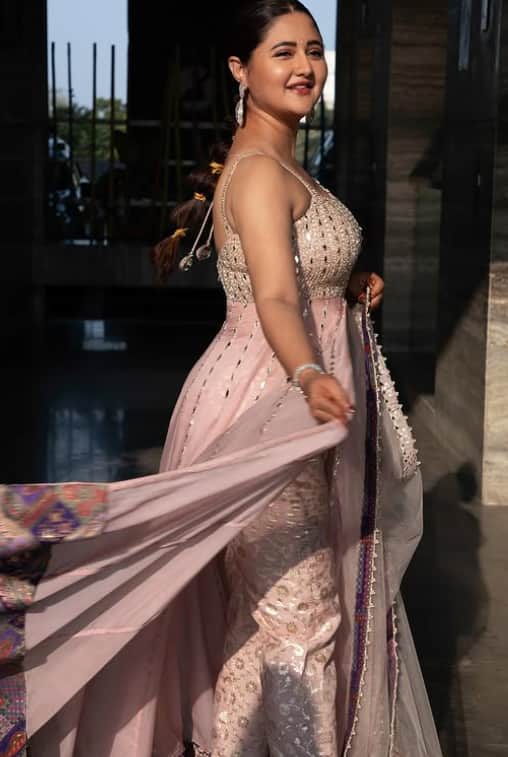 Rashmi Desai causes havoc with her looks. Rashmi does wonders from Western to Ethnic.