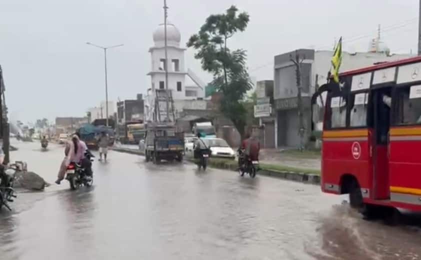 ਮੀਂਹ ਨਾਲ ਡੁੱਬਿਆ ਪੰਜਾਬ, ਲਹਿਰਾਗਾਗਾ ਤੋਂ ਲੈ ਕੇ ਧੂਰੀ ਤੱਕ ਹੈਰਾਨ ਕਰਨ ਵਾਲੀਆਂ ਤਸਵੀਰਾਂ ਆਈਆਂ ਸਾਹਮਣੇ, ਕਈ ਪ੍ਰਾਈਵੇਟ ਸਕੂਲਾਂ ਨੇ ਕੀਤੀਆਂ ਛੁੱਟੀਆਂ