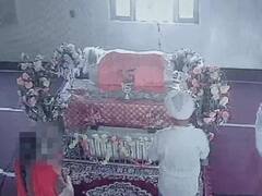 ਸ਼ਰਮਨਾਕ ਕਰਤੂਤ! ਲੁਧਿਆਣਾ 'ਚ ਸ੍ਰੀ ਗੁਰੂ ਗ੍ਰੰਥ ਸਾਹਿਬ ਜੀ ਦੇ ਸਾਹਮਣੇ ਔਰਤ ਨੇ ਸਾਰੇ ਕੱਪੜੇ ਲਾਹ ਕੇ ਸੁੱਟੇ, ਜਾਣੋ ਪੂਰਾ ਮਾਮਲਾ