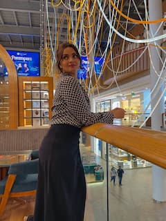 बॉलीवुड हसीनाओं से कम नहीं बिग बॉस 19 की हसीना नीलम गिरी, ये 10 तस्वीरें हैं सबूत