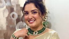 आम्रपाली दुबे का ग्रीन सूट में दिखा देसी अंदाज, 'गुलरी के फुलवा बालम' गाना किया शेयर