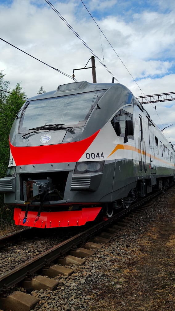 1000 किमी प्रति घंटे की रफ्तार से कैसे चलेगी हाइपरलूप ट्रेन?