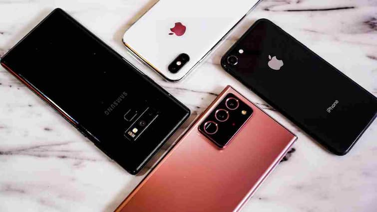 <div>Smartphone Market Rebound in 2025: Apple's iPhone Growth & GenAI Fueling Surge, IDC Claims</div>
