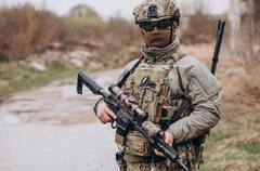 ਤੁਹਾਡੇ ਤਾਂ ਦੰਦ ਗੰਦੇ ਨੇ....! ਇਹ ਕਹਿ ਕੇ ਫੌਜ ਨੇ ਨੌਕਰੀ ਤੋਂ ਕੱਢ ਦਿੱਤੇ 170 ਜਵਾਨ, ਖੜ੍ਹਾ ਹੋ ਗਿਆ ਨਵਾਂ ਵਿਵਾਦ