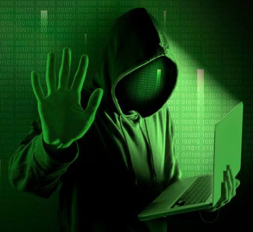 ਸਾਈਬਰ ਸੁਰੱਖਿਆ ਮਾਹਿਰਾਂ ਅਨੁਸਾਰ ਕੋਵਿਡ-19 ਤੋਂ ਬਾਅਦ ਹਾਈਬ੍ਰਿਡ ਵਰਕ ਮਾਡਲ ਨੇ ਕੰਪਨੀਆਂ ਨੂੰ ਕਮਜ਼ੋਰ ਬਣਾ ਦਿੱਤਾ ਹੈ। ਜਨਤਕ ਇੰਟਰਨੈੱਟ ਨੈੱਟਵਰਕਾਂ 'ਤੇ ਅਸੁਰੱਖਿਅਤ ਰਿਮੋਟ ਸੈੱਟਅੱਪ ਸਭ ਤੋਂ ਆਸਾਨ ਨਿਸ਼ਾਨਾ ਬਣ ਗਏ ਹਨ।