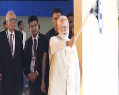PM Modi Gujarat Visit Live: ગુજરાત પ્રવાસનો આજે બીજો દિવસ, મારૂતિની પહેલી ઇલેક્ટ્રિક કારને લીલીઝંડી