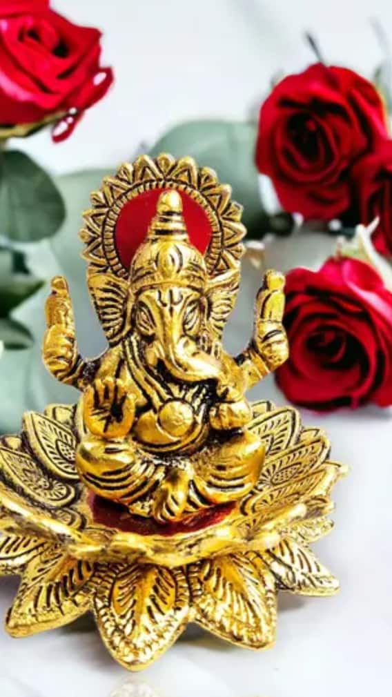 Ganesh Chaturthi 2025:  ફક્ત ભારત જ નહીં, આ ચાર દેશોમાં પણ ધામધૂમથી ઉજવાય છે ગણેશ ઉત્સવ