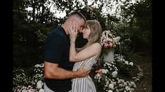 Taylor Swift And Travis Kelce Are Officially Engaged! See FIRST Photos