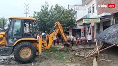 अलीगढ़ में BJP नेता की शिकायत पर CM योगी ने लिया एक्शन, अवैध बस्तियों पर चला बुलडोजर