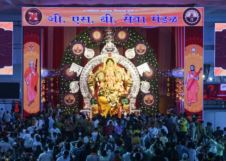 सार्वजनिक गणेश मंडलों में धार्मिक और सांस्कृतिक कार्यक्रम भी होंगे. इन जगहों पर बड़ी संख्या में श्रद्धालुओं के जुटने की संभावना है.