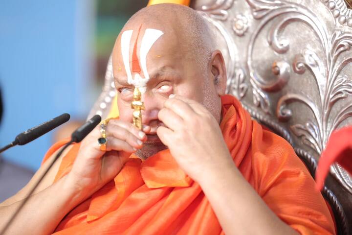 After completion of the doctorate, he received an offer to become the chairman of grammar department at Sampurnanand Sanskrit University, but he turned down the responsibility.