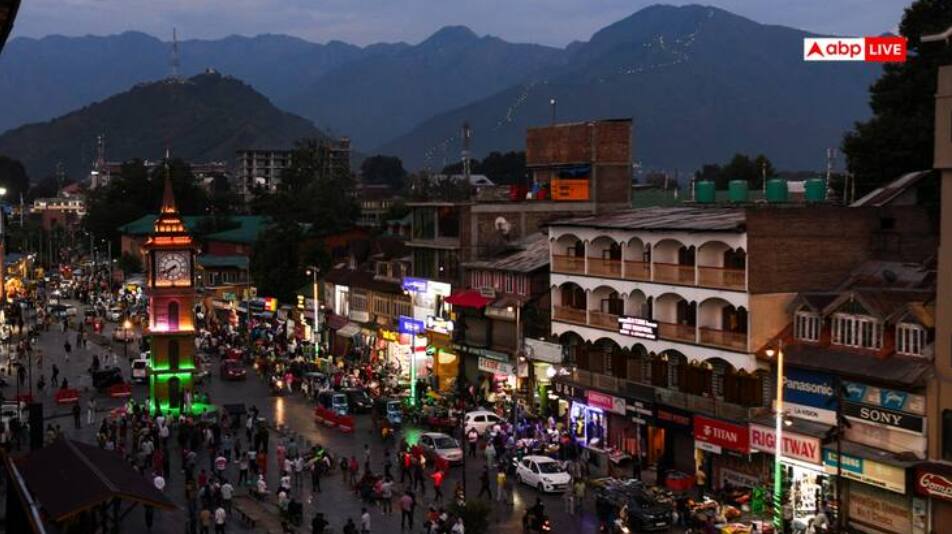 ਜੰਮੂ-ਕਸ਼ਮੀਰ ‘ਚ ਮੋਬਾਈਲ ਅਤੇ ਇੰਟਰਨੈੱਟ ਸੇਵਾਵਾਂ ਬੰਦ, ਲੋਕਾਂ ਨੂੰ ਹੋ ਰਹੀ ਪਰੇਸ਼ਾਨੀ; ਜਾਣੋ ਕਿਉਂ? jammu-kashmir-mobile-and-fibre-network-down-unable-to-access-internet-and-calling-facilities ਜੰਮੂ-ਕਸ਼ਮੀਰ ‘ਚ ਮੋਬਾਈਲ ਅਤੇ ਇੰਟਰਨੈੱਟ ਸੇਵਾਵਾਂ ਬੰਦ, ਲੋਕਾਂ ਨੂੰ ਹੋ ਰਹੀ ਪਰੇਸ਼ਾਨੀ; ਜਾਣੋ ਕਿਉਂ?