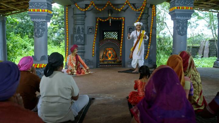 महादेव त्याला सांगतात की, 