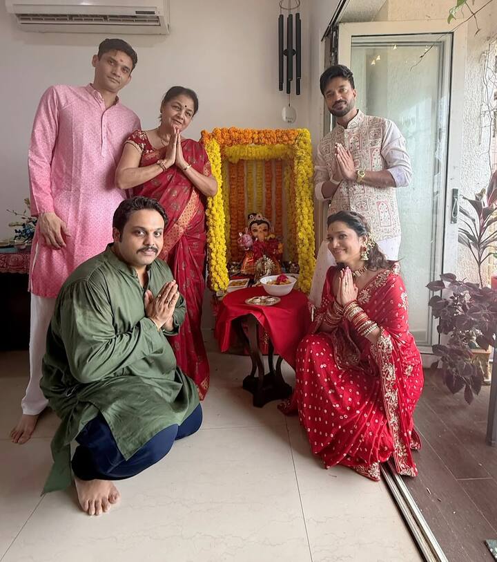 Celebrating Ganesh Chaturthi with family, the actress shared the photos and wrote the caption, 'Bappa has come. My house, my heart's bapp. You also see and get their blessings. Ganpati Bappa Morya '. The actress with her fans has shared glimpses of special moments in which users are also fiercely doing likes and comments.