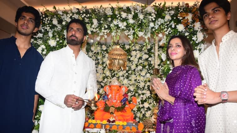 सोनू सूद ने फैमिला के साथ मनाई गणेश चतुर्थी, गणपति बप्पा की आरती करते दिखे बड़े बेटे ईशांत सूद