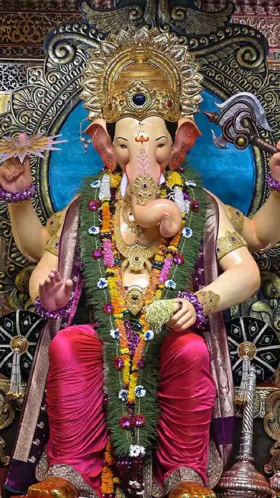 लालबागच्या राजासह मुंबईतील मोठ्ठ्या गणपतींचं दर्शन फक्त एका क्लिकवर...
