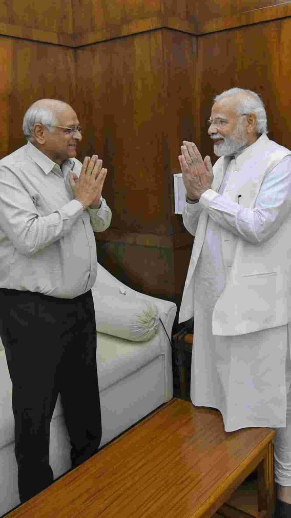 ভারতের সবথেকে ধনী মুখ্যমন্ত্রী কে?