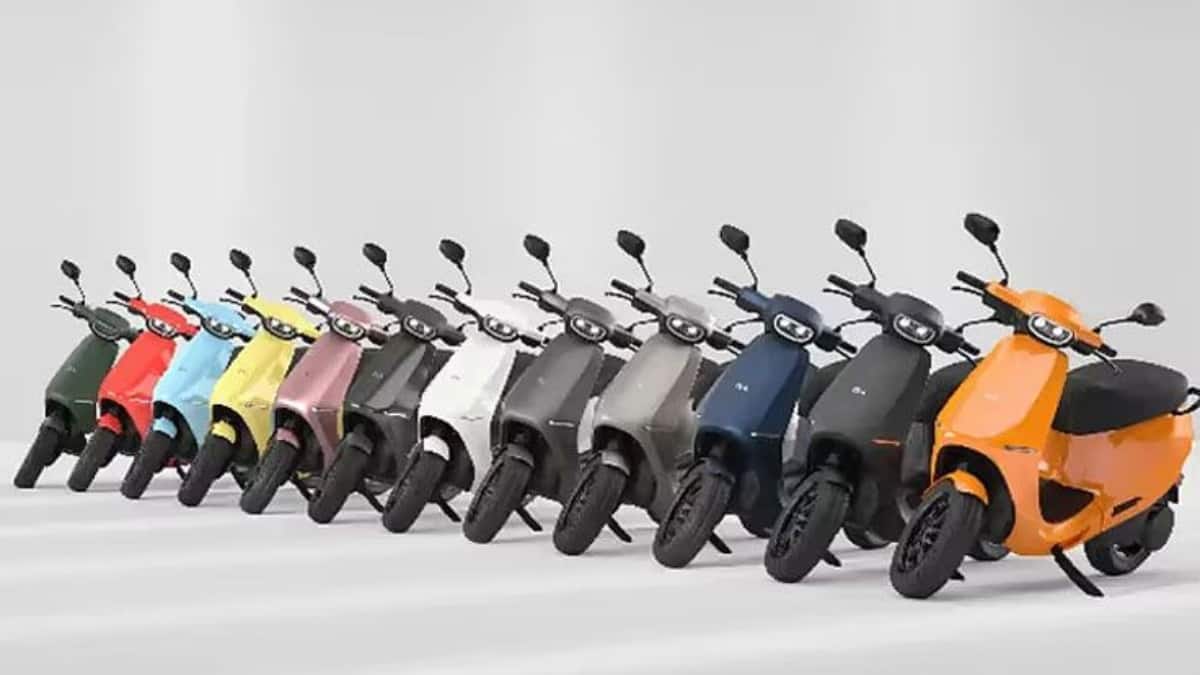 Best 4 Scooters: ஆக்டிவா முதல் சுசுகி அஸஸ் வரை.. டாப் கிளாஸ் ஸ்கூட்டர்கள் - விலை, மைலேஜ் எப்படி?