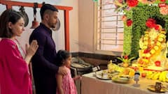 गणेश चतुर्थी पर सोहा-कुणाल ने बेटी संग मंदिर में की बप्पा की पूजा, तस्वीरें वायरल