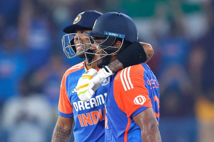 बता दें कि भारत और पाकिस्तान के बीच टी20 एशिया कप में तीन मुकाबले हुए हैं. जिसमें से दो भारत ने जीता है. वहीं पाकिस्तान ने एक मैच जीता है.