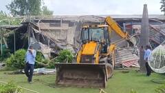 यमुना नदी के डूब क्षेत्र मे गरजा प्राधिकरण का बुलडोजर, दर्जनों अवैध निर्माण को किया ध्वस्त