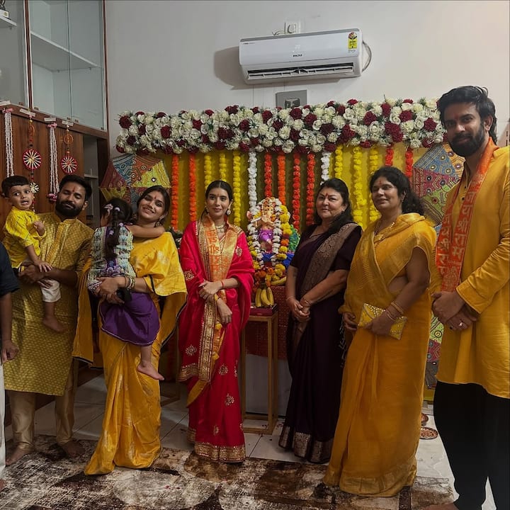 These special moments of his family are also being liked on social media. Rajiv and Charu are looking very good together to the fans.