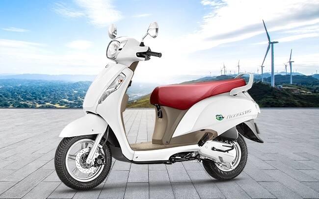 Best 4 Scooters: ஆக்டிவா முதல் சுசுகி அஸஸ் வரை.. டாப் கிளாஸ் ஸ்கூட்டர்கள் - விலை, மைலேஜ் எப்படி?