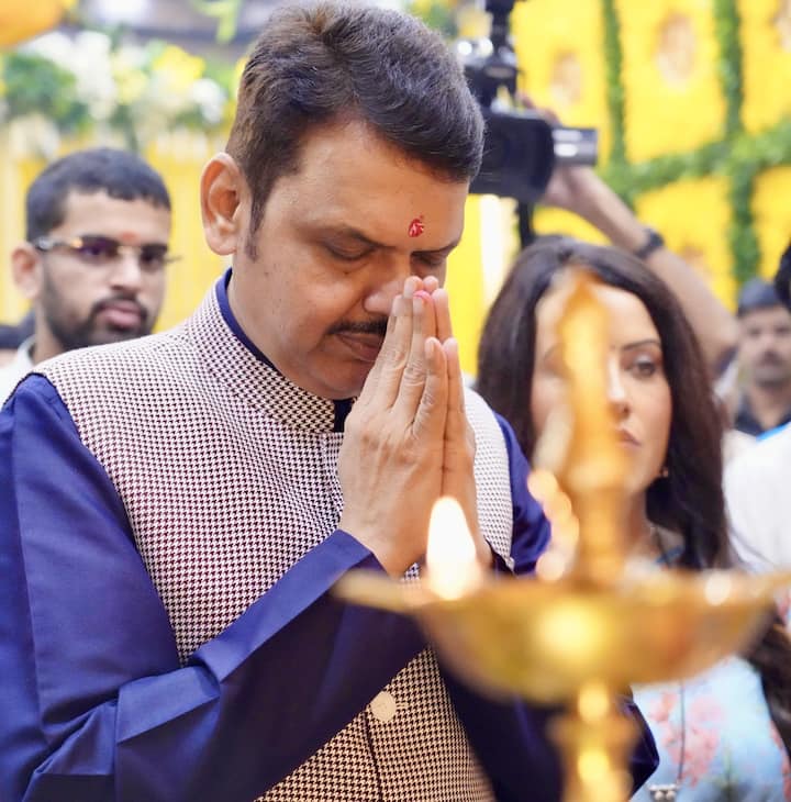 सीएम ने कहा कि यह खुशी की बात है कि ऑपरेशन सिंदूर, आत्मनिर्भर भारत और स्वदेशी विषय इस महोत्सव के मुख्य आकर्षण बन गए हैं.