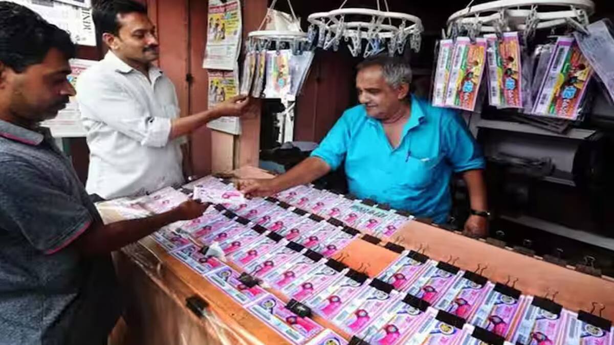கேரள லாட்டரி அதிர்ஷ்டம்: ரூ.1 கோடி பரிசு யாருக்கு? ஓணம் பண்டிகையில் அடித்தது ஜாக்பாட்!