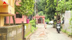 সাতসকালে বাঁশদ্রোণীতে ভয়ানক কাণ্ড ! প্রকাশ্যে দিবালোকে খোলা রাস্তায় স্ত্রীকে কোপাল স্বামী...