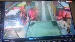 हापुड़ में टोल प्लाजा पर बेकाबू ट्रक ने मचाई तबाही, टोलकर्मी बाल-बाल बचा, ड्राइवर फरार