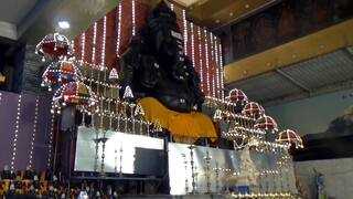 விநாயகர் சதுர்த்தி: திண்டுக்கல்லில் பிரம்மாண்ட விநாயகர் சிலை தரிசனம்!