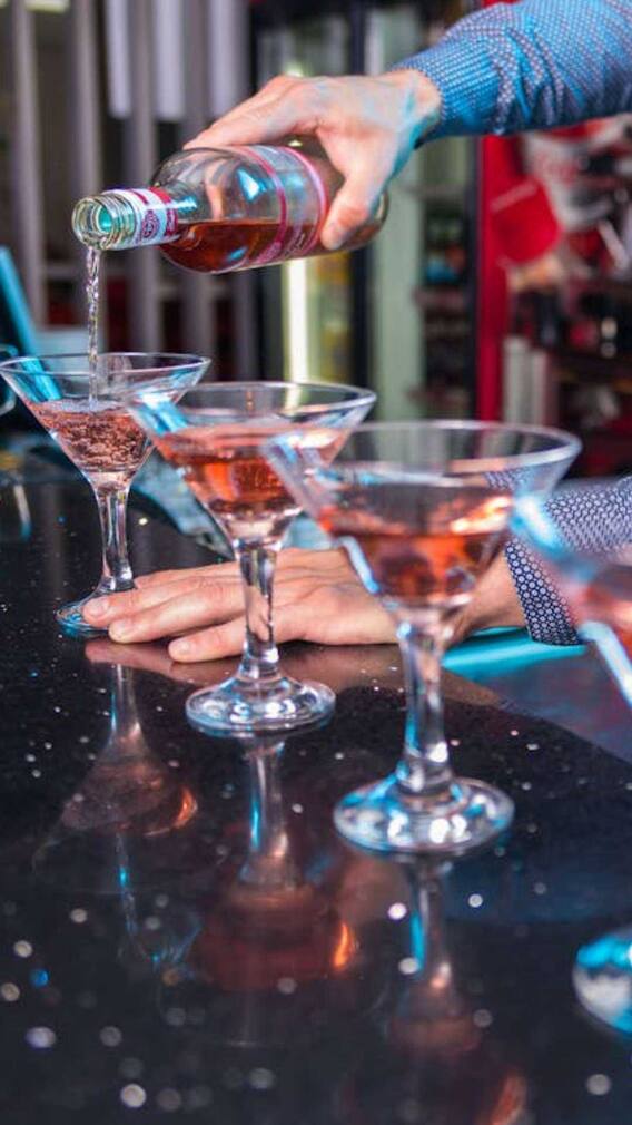 மது அருந்திய பிறகு உடலில் இருந்து எந்த ஹார்மோன் வெளியிடப்படுகிறது?