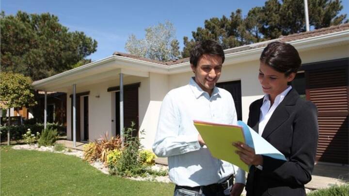 Apart from this, you must also take full care of the budget. Often people are so impressed by seeing the house that they do not take care of the budget. The result is that the burden of loan and EMI bothers for years. So before buying, see your budget and take a decision accordingly.