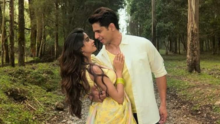 Param Sundari OTT Release: Sidharth Malhotra & Janhvi Kapoor Film Set For Streaming Param Sundari OTT Release: Sidharth Malhotra & Janhvi Kapoor Film Set For Streaming