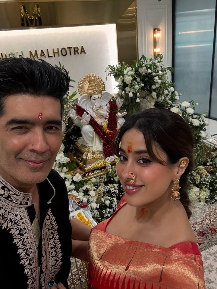 The actress styled the saree in the most traditional way, letting the bright floral hues bring out her radiant charm.