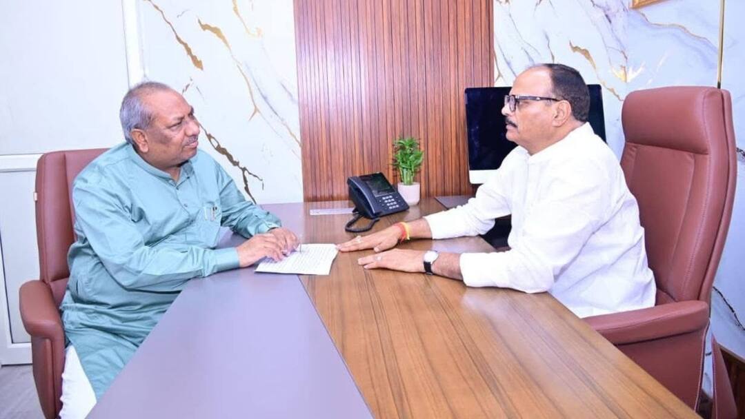 UP Minister Sanjay Nishad met Brajesh Pathak amidst displeasure with BJP BJP से नाराजगी के बीच संजय निषाद की ब्रजेश पाठक से मुलाकात, इन मुद्दों पर हुई बातचीत