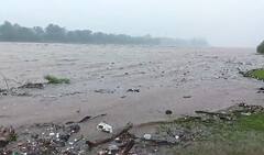 Chota Udaipur Rain: હવામાનની આગાહી વચ્ચે છોટાઉદેપુર જિલ્લામાં ભારે પવન સાથે ધોધમાર વરસાદ 