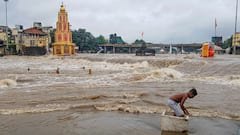 Andhra Pradesh Rivers Krishna, Godavari Flooding; First Level Warnings Issued