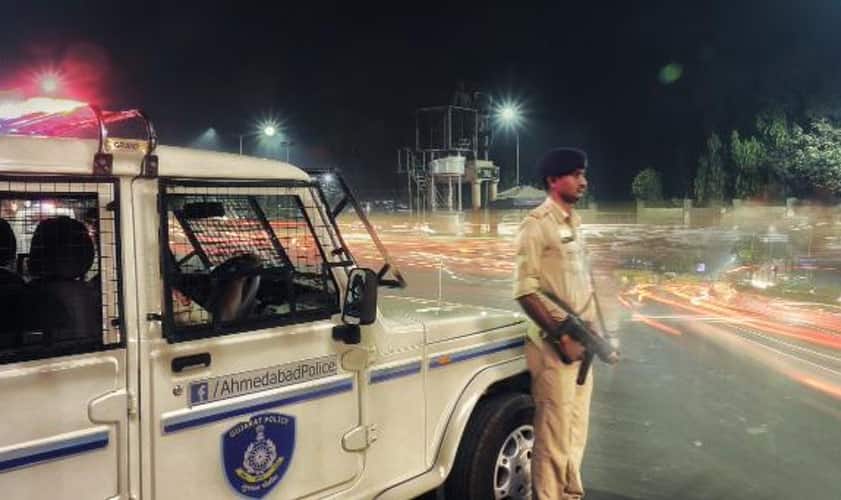ભારતનું સૌથી સુરક્ષિત શહેર બન્યું અમદાવાદ, જાણો કેવી રીતે કામ કરે છે શહેર પોલીસ Ahmedabad becomes the safest city in India ભારતનું સૌથી સુરક્ષિત શહેર બન્યું અમદાવાદ, જાણો કેવી રીતે કામ કરે છે શહેર પોલીસ