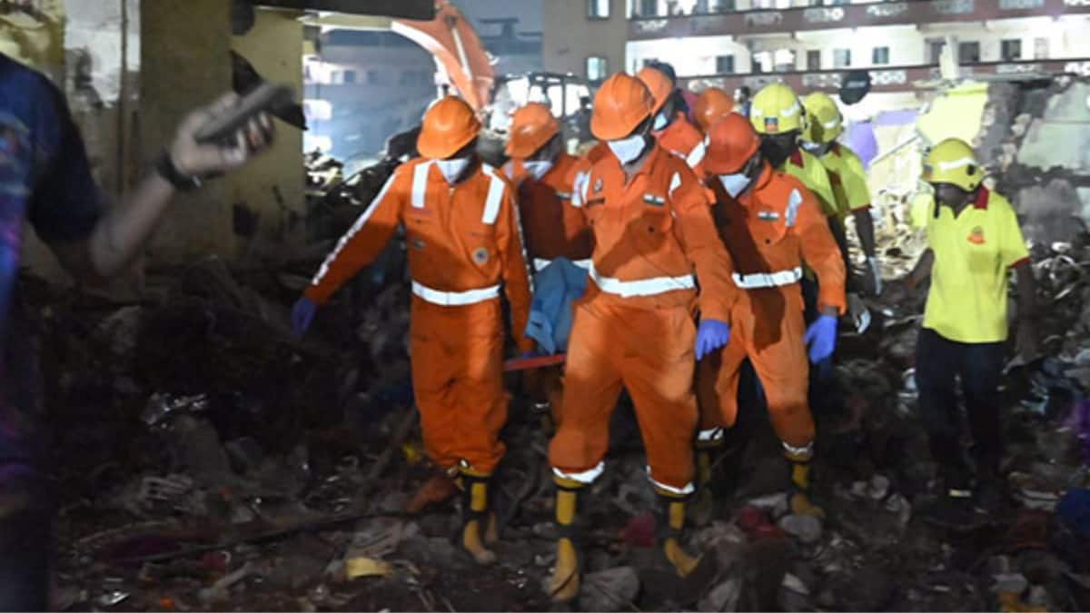 Palghar Building Collapse: 15 Dead, Rescue Teams Continue Search
