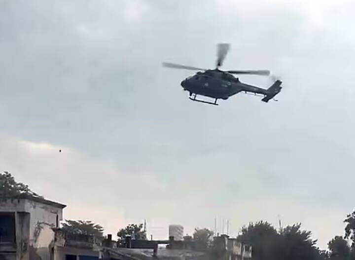 ਡੈਮਾਂ ਤੋਂ ਛੱਡੇ ਗਏ ਪਾਣੀ ਕਾਰਨ ਸਥਿਤੀ ਗੰਭੀਰ ਹੈ। ਰਾਵੀ, ਸਤਲੁਜ, ਬਿਆਸ ਅਤੇ ਘੱਗਰ ਦਰਿਆ ਉਫਾਨ 'ਤੇ ਹਨ। ਹੁਣ ਤੱਕ 1.5 ਲੱਖ ਤੋਂ ਵੱਧ ਲੋਕਾਂ ਨੂੰ ਸੁਰੱਖਿਅਤ ਬਾਹਰ ਕੱਢਿਆ ਗਿਆ ਹੈ।