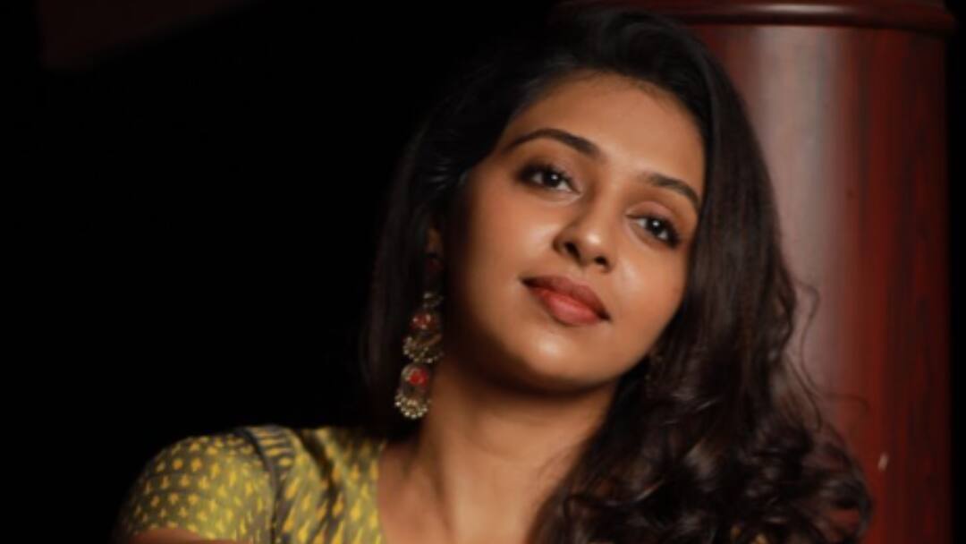 Why Actor Lakshmi Menon Faces Case In Kochi Techie’s Alleged Kidnapping & Assault — Explained Lakshmi Menon Why Actor Faces Case In Kochi Techie Kidnap Assault — Explained Why Actor Lakshmi Menon Faces Case In Kochi Techie’s Alleged Kidnapping & Assault — Explained