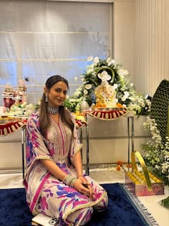 Ganesh Chaturthi 2025 Celebration: రకుల్ ఇంట వినాయక చవితి పూజలు... ప్రగ్యా, మృణాల్ సందడి... ఫోటోలు చూశారా?