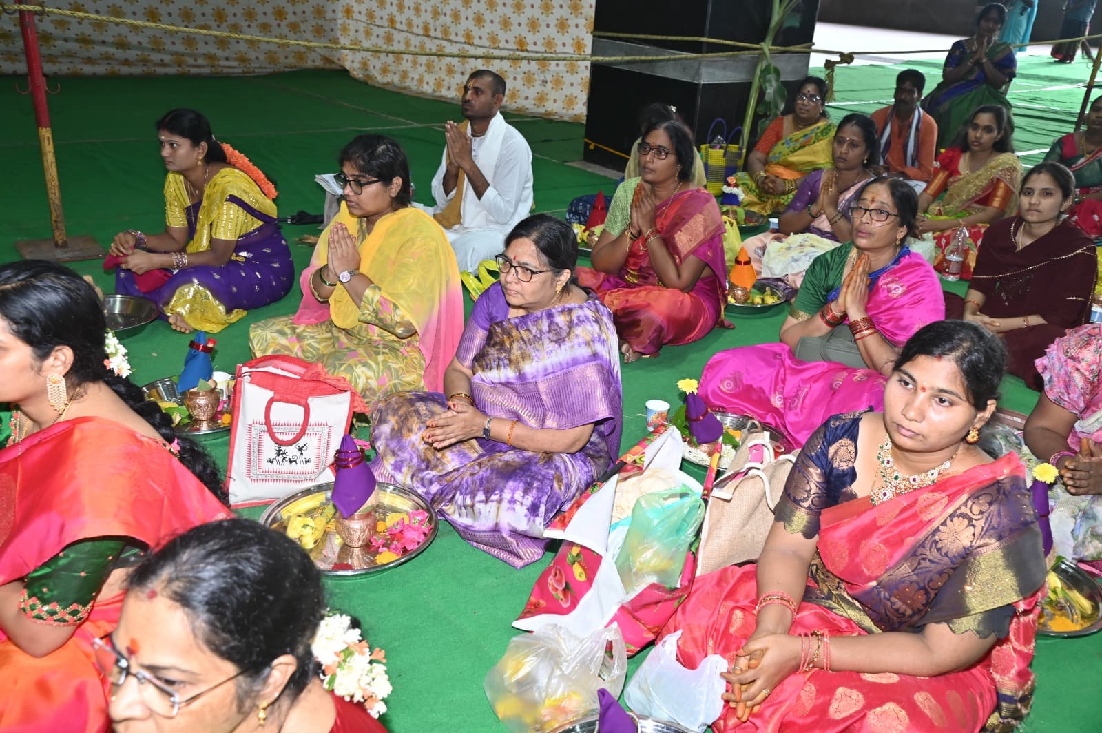 Durga Temple: చీర,చున్నీ లేకుండా దుర్గ గుడి దర్శనానికి రావొద్దు! విజయవాడ ఇంద్రకీలాద్రిపై క్రొత్త రూల్స్